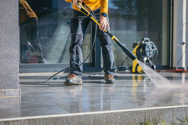 Best Patio and Deck Pressure Washing  in Carlyle, IL